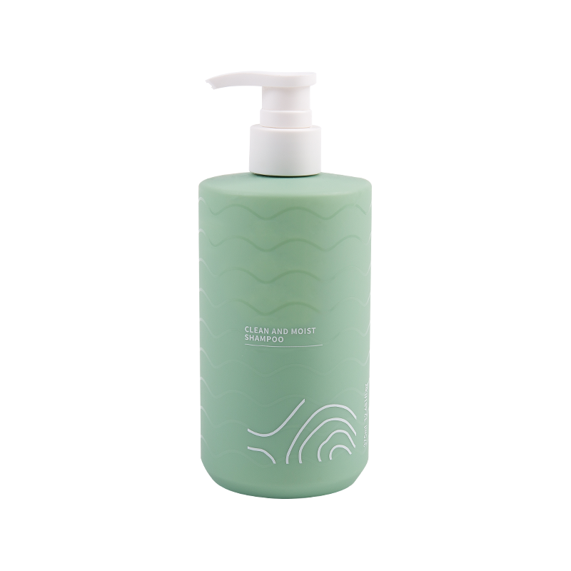 Bottiglia di shampoo in plastica verde